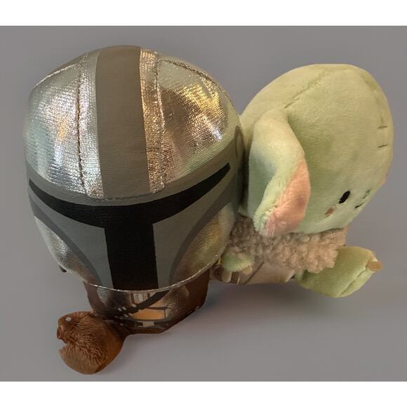 Hallmark Better Together The Mandalorian & Grogu Magnetic Plush Disney Star Wars - Picture 2 of 7